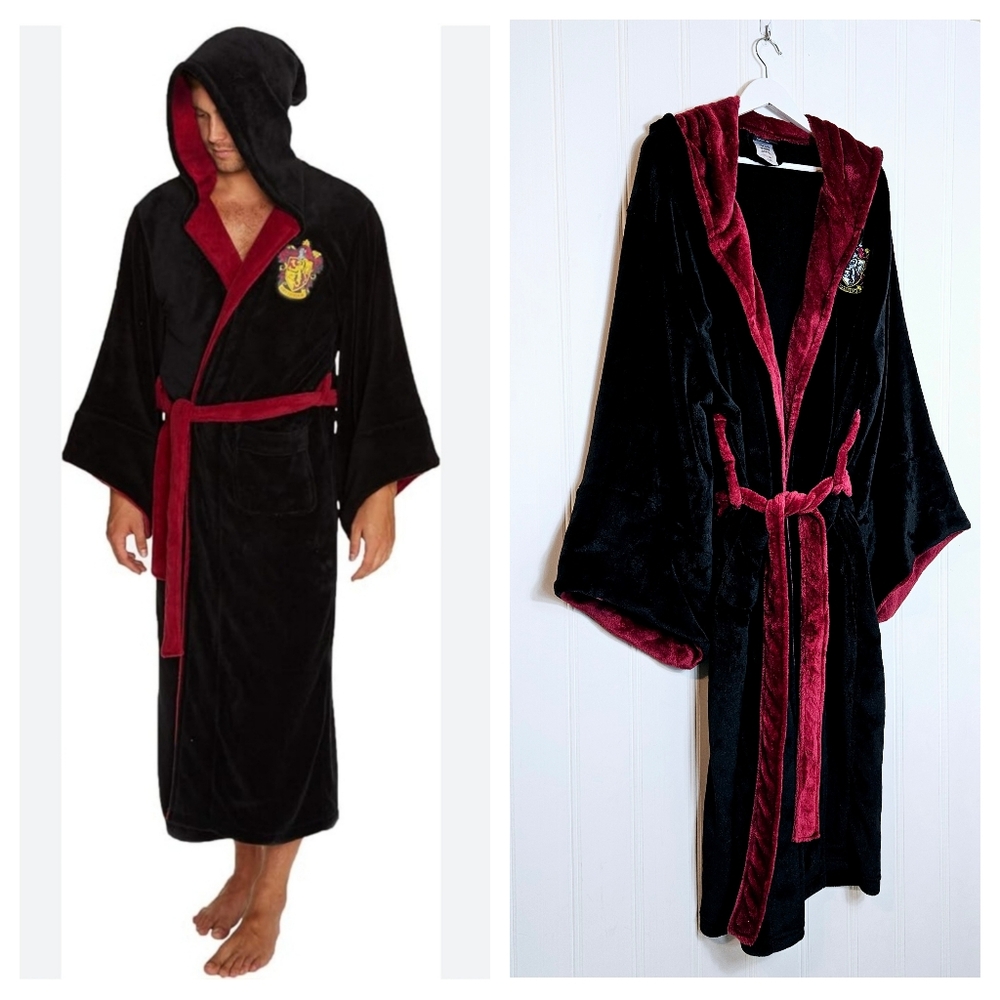 Harry Potter Gryffindor Adult Robe OS Plush Fleece Hooded Bathrobe Black Crimson